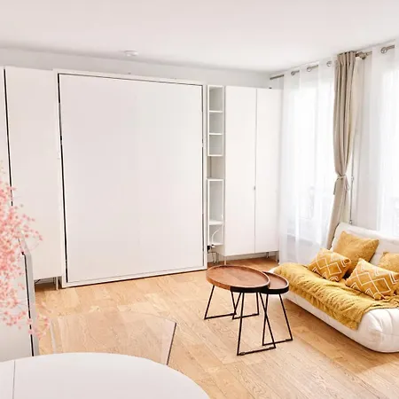 Rue Montmartre Apartment